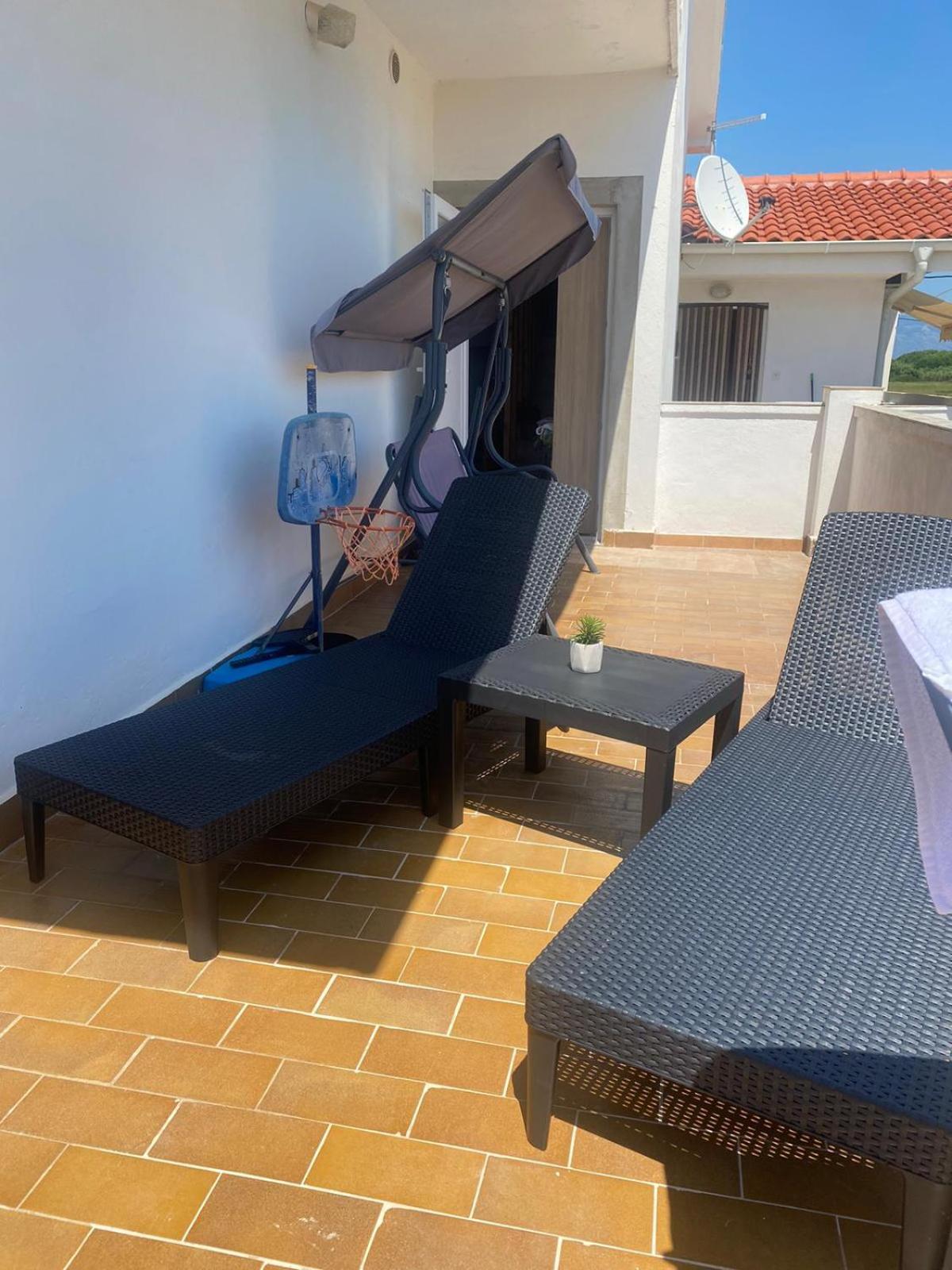 Melanie Appartement Privlaka  Buitenkant foto
